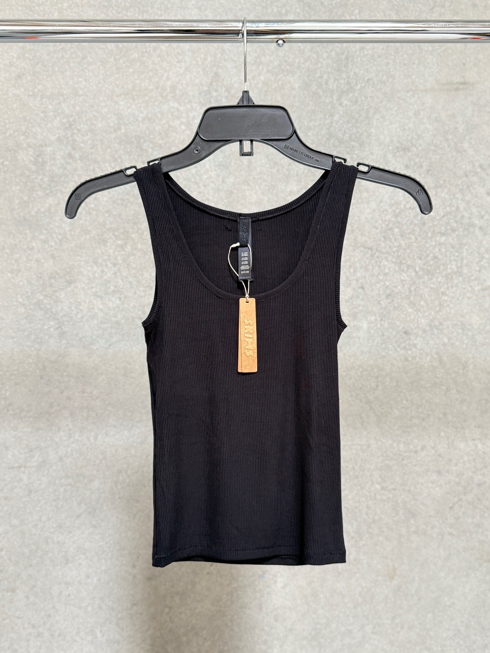 Skims Soft Lounge Ribbed Tank - Picture 6 of 8